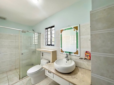 Chơi chứng khoán bán căn hộ dịch vụ 5 tầng 18p 100m2 thu nhập 62tr/th, hxh 8m hà huy giáp ngã tư ga 4
