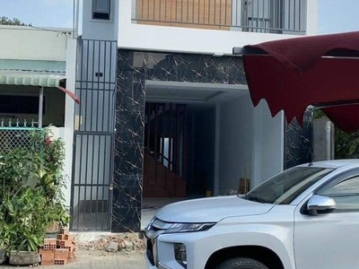 Bán nhà đường số 8, phường trường thọ, thủ đức. dt 80m2, 2 tầng, 2pn, sh, 7.4 tỷ 0