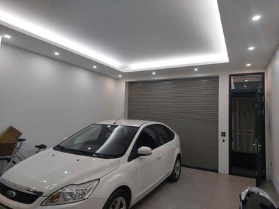 Bán nhà nguyễn văn cừ, 118m x 5 tầng, mặt tiền 5.5m, thang máy, gara, kinh doanh 0