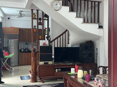 Nhà mới kẻ vẽ 40m2, 5 tầng, lô góc, sân để ô tô riêng 1