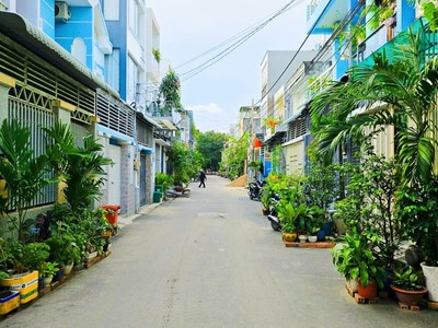 Nhà trệt lững 54m2, ngang khủng 5m, đường nhựa xe tải 7m thông. khu dân cư cao cấp khép kín, đầy đủ 0