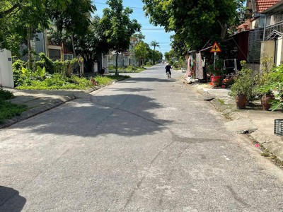 Bán đất mặt đường vũ thị ngọc toàn   giá chỉ 2.4x tỷ  zalo 0567 222 555 3