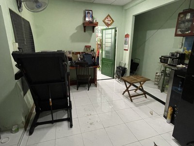 Bán nhà mặt phố an bình, dĩ an, tp hcm. dt 183m2, 2 tầng, 20 phòng. sổ hồng, giá 8.5 tỷ. 1