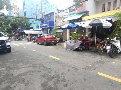 Bán nhà mặt tiền nb văn cao 70m , 2 lầu st - gần trường gtvt 1