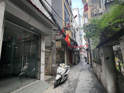 Bán nhà cổ nhuế 6 tầng thang máy- gần đại học mỏ địa chất 0