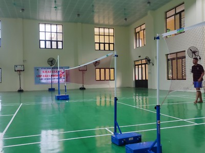 Cho thuê trụ bóng chuyền , trụ cầu lông , trụ pichkeball 5