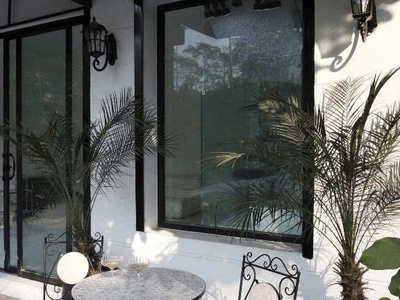 Bán nhà nhà bưởi 31m, 6 tầng, nhà mặt phô, đường trước nhà 20m, mới tinh, full nội thất, kinh doanh 3