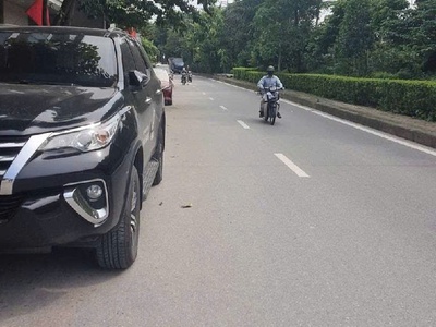 Bán nhà nhà bưởi 31m, 6 tầng, nhà mặt phô, đường trước nhà 20m, mới tinh, full nội thất, kinh doanh 2