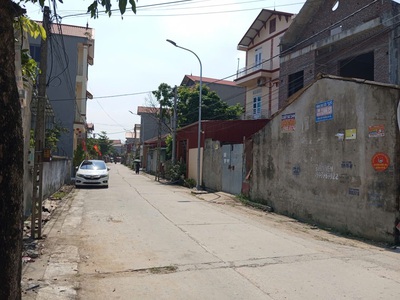 Bán đất thuận thành, bắc ninh. 65m2   mt 4,25m   1,98 tỷ. ô tô vào đất, gần kcn 0
