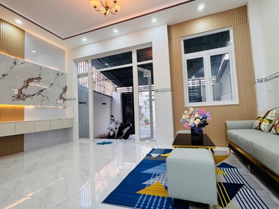 Nhà sát mặt tiền tx22, 1 xẹc hẻm 7m, 3 lầu full nội thất 3