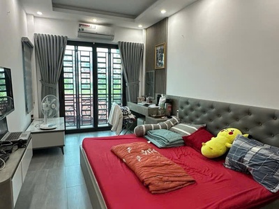 Bán nhà 5 tầng ở ngay đường hoàng mai 1