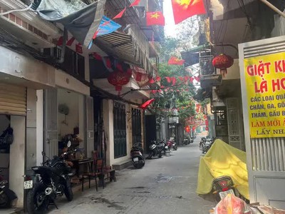 Bán nhà phúc xá 43/52m2. 3 tầng. mặt tiền 3m. giá 13.2 tỷ ba đình hà nội 0
