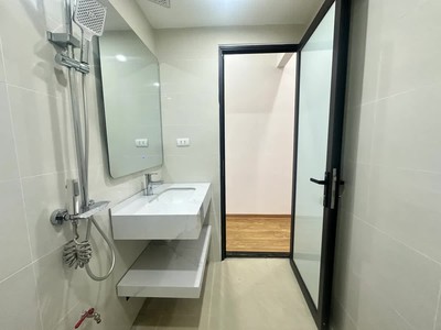 Bán nhà nguyễn phúc lai 39/45m2. 5 tầng. mặt tiền 3.3m. giá 13.2 tỷ đống đa hà nội 2