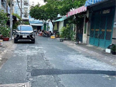 Bán nhà hxh trịnh đình trọng phú trung tân phú 4 pn ngang 6m 6tỷ... 4
