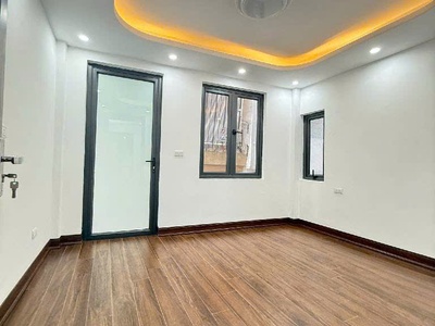 Bán nhà đẹp mới xây - vị trí đẹp tại quốc tử giám - cách ô tô tránh 10m 2