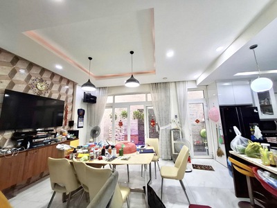 Bán nhà mặt tiền 4 tầng bông sao ngang 8m ngay công viên  lh-0931172218 3