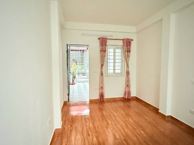 Bán nhà ngõ 344 ngọc thuỵ, sau trường pháp 34m x 5t oto, nhỉnh 7t còn tl. lh 0936123469 2