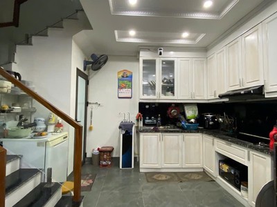 Bán nhà thạch bàn 52m  x 6 tầng   mặt tiền 5.9m   chỉ 7.7 tỷ, ở ngay 4