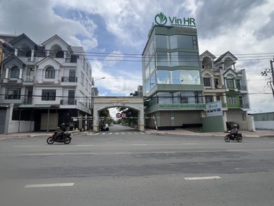 Bán đất 100m ,đường nhựa vài ô tô thông thoáng,gần đhqg tphcm,giá đầu tư 0