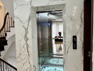 Bán nhà đội cấn, 7 tầng thang máy, ô tô vào nhà, ở sướng, 53m chỉ 17 tỷ 1