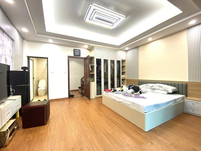 Khu vip lạc long quân, ô tô tránh, ở kết hợp kd, 90m chỉ 28 tỷ 2