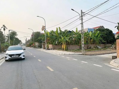 Bìa làng đường nhạn   ô tô tránh   view đồng   gần hồ điều hòa 2