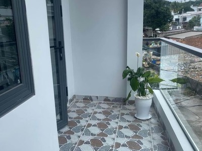 Nhà siêu đẹp   hiệp nhất, quận tân bình   50m    chỉ 9.x tỷ 3