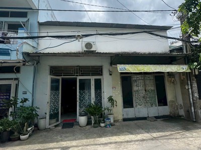 Giá 10 tỷ 800 triệu bớt lộc nhà 96 m2 vị trí rất đẹp. ngay mặt tiền chợ bảo ngọc tú f15 tb buôn bán 0