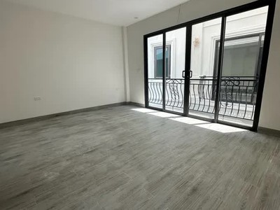 Nhà mới đủ nội thất ở luôn cự khối- long biên 30m2 x 4 tầng 4.35 tỷ.ô tô đỗ cửa. 2