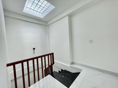 Nhà Khương Trung - Phân Lô - Oto 5 Tạ Đỗ Cửa - Ngõ Thông 5