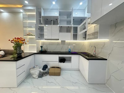 Bán nhà nguyễn phúc lai 39/45m2. 5 tầng. mặt tiền 3.3m. giá 13.2 tỷ đống đa hà nội 1