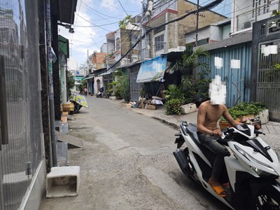 Bán nhà trịnh đình trọng - sd 388m2 sàn, ngang 4m3 - hẻm 10m xe tải thông 0