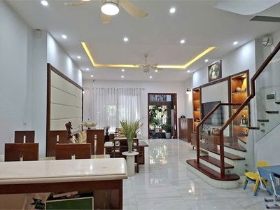 Bán nhà thạch bàn long biên   52m   6 tầng   7,7 tỷ   ở ngay không cần nghĩ 0