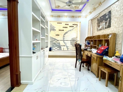 Mặt tiền 5 tầng xịn xò, ngang 7m, ngay tt dĩ an. đẹp nhức nhối 1