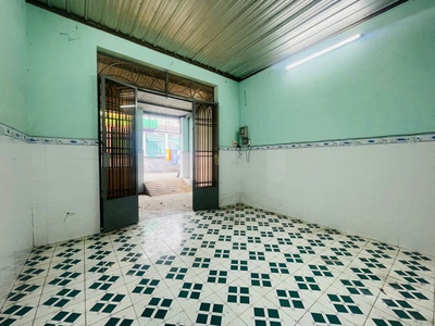 Bán nhà sr,tc, gần cây xăng hiệp hoà, đường nhựa 6m thông, chỉ 2,7 tỷ 2