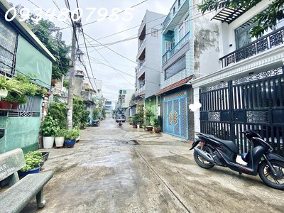 Nhà to như biệt thự, hẻm ô tô quay đầu, 130m2 ngang 8mx18, 3 tầng btct sát trường chinh 0