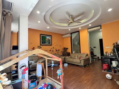 Hiếm bán nhà mặt phố cửa bắc,trúc bạch,ba đình dt 140m2 kd sầm uất, 47.8 tỷ 1