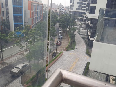 29.9.25 cho thuê căn hộ sunshine green iconic đẳng cấp nhất long biên, 3 ngủ dt 200m2, nhà nguyên 3