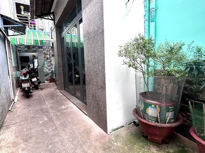 Bán nhà đường đoàn văn bơ- thông số đẹp 4.6  12 thông ra tôn đản, xóm chiếu đến trường đại học luật 1