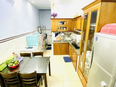 Gà đẻ trứng vàng - mt 20m - phan văn trị - chính chủ lâu năm - bán 11 tỷ - tl - 3 tầng hoàn công đủ 1