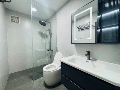 Hoàng câu ô tô vào nhà dt 50 m,5 tầng, 2 mặt ngõ, yên tĩnh, rộng rãi, sổ đỏ sắn sàng, 3