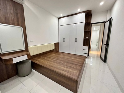 Khu vip nguyễn sơn long biên bán nhà 6 tầng nhỉnh 8 tỷ 3