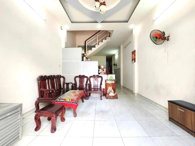 Nhà bán, gò xoài   72m    3 tầng   6pn   hẻm xe hơi   nhỉnh 6 tỷ   sổ hồng 1
