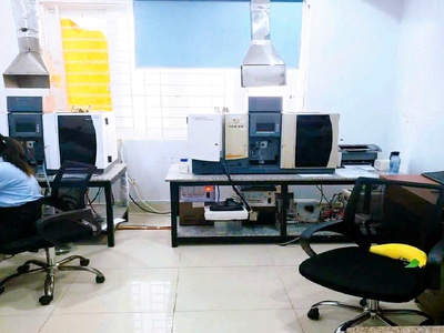 Bán gấp nhà mặt tiền tam đảo - quận 10 - sổ vuông 4.4x16 m - 5 tầng - 21 tỷ - cho thuê 540 tr 1