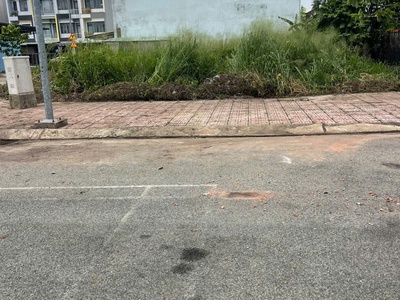 Bán đất 100m ,đường nhựa vài ô tô thông thoáng,gần đhqg tphcm,giá đầu tư 2