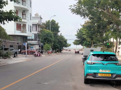 Giá rẻ - nhà mặt tiền đường 10m5 phùng hưng, dt 88m2   cạnh biển thanh khê   chỉ 7.6 tỷ 0