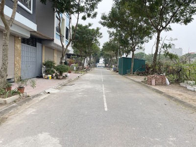 Cần bán 32,1m2 đất TĐC Trâu Quỳ, Gia Lâm. View vườn hoa, thoáng mát vĩnh viễn 2
