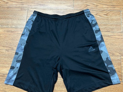 Thanh lý quần thể thao chính hãng NIke và Adidas 0