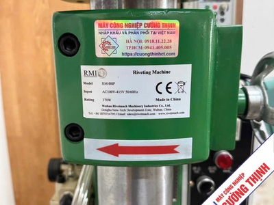 Máy tán đinh rive   Máy tán đinh khí nén để nâng cao năng suất 5