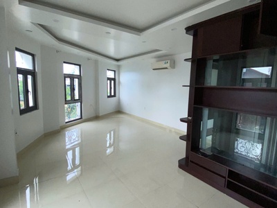 Cần cho thuê gấp siêu phẩm lô góc 3 mặt tiền tại HOÀNG HUY RIVERSIDE 4